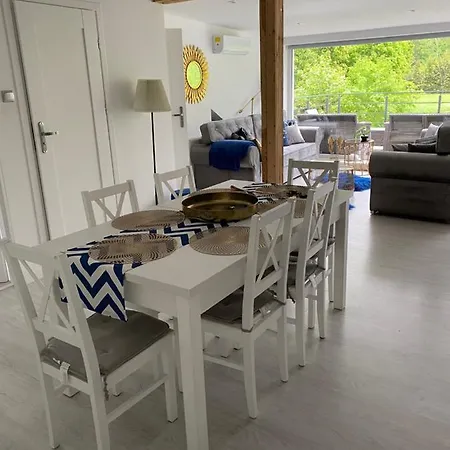 Comfort Zone Rus Mala أوسترودا