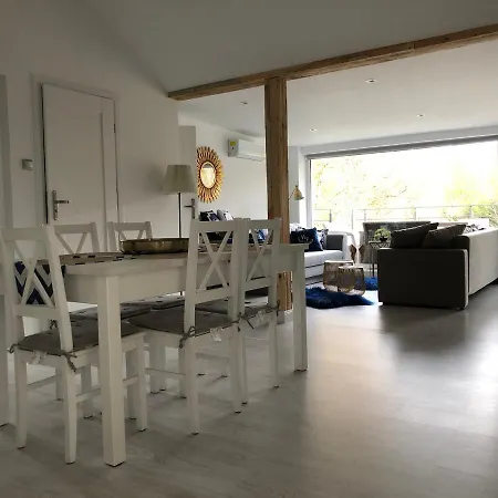 Comfort Zone Rus Mala شقة